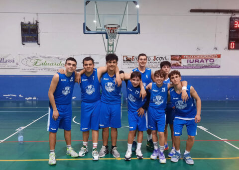 Vincono ancora gli Under 15 della “Fernando Ciavorella” che superano la Vigor Santa Croce per 32 a 61